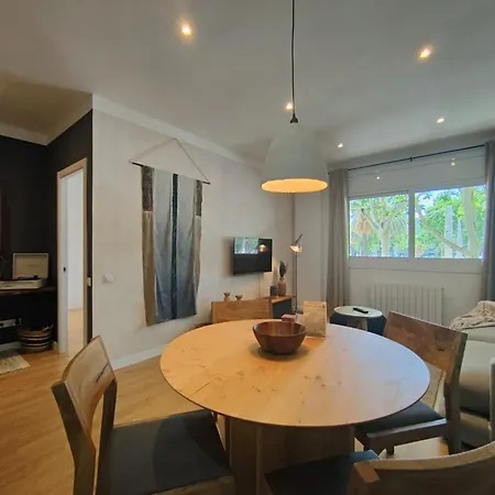 דירה 2br Central Location