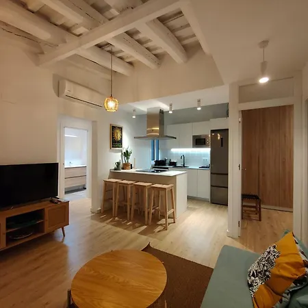 2br Location Apartment Barcelona